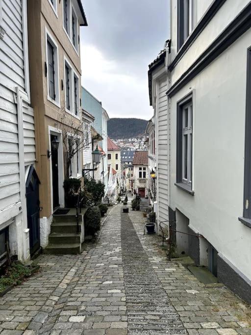 Cozy Apartment In Popular Street Bergen Dış mekan fotoğraf